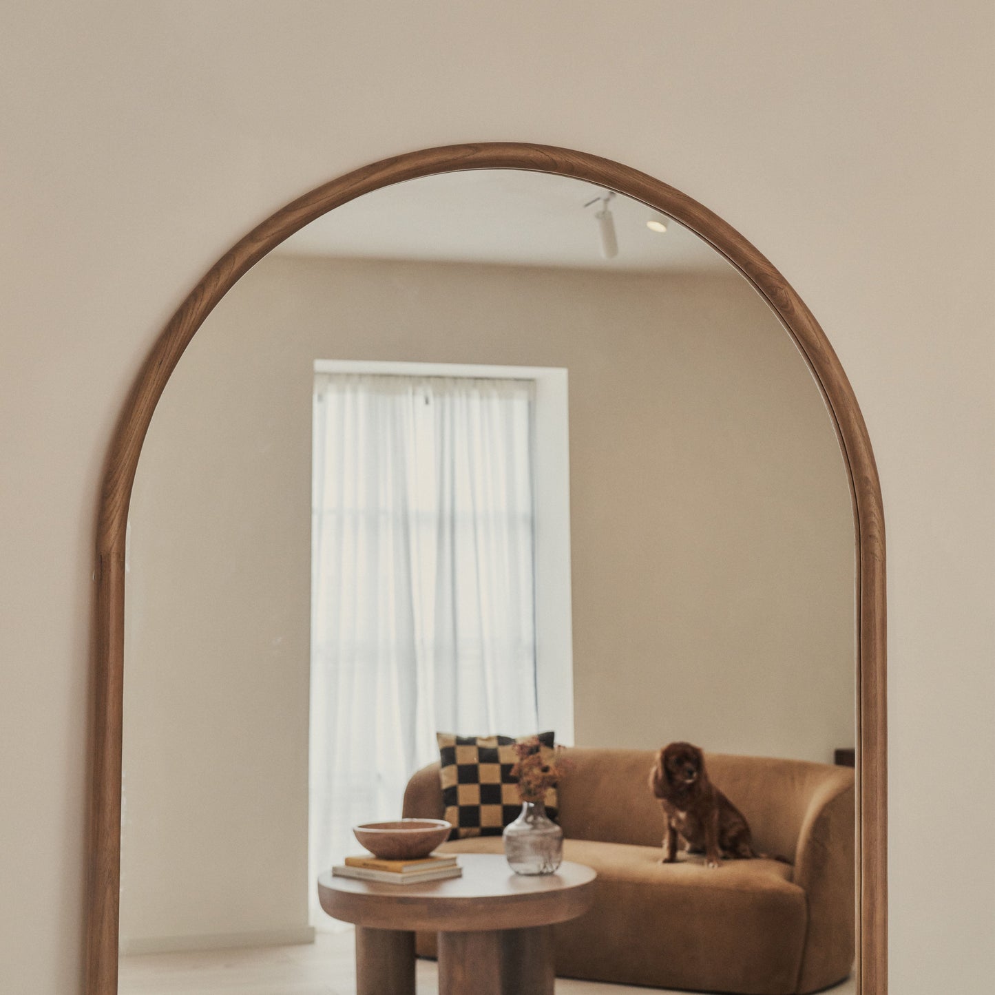 Amora - Grande specchio in legno caldo a figura intera 200 cm x 120 cm