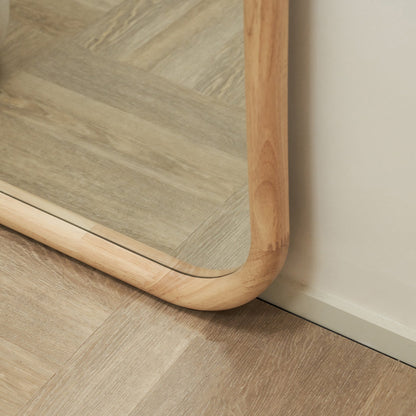 Aaliyah - Specchio irregolare in legno chiaro a figura intera 180 cm x 80 cm