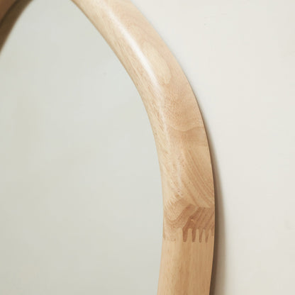 Aaliyah - Specchio irregolare in legno chiaro a figura intera 180 cm x 80 cm