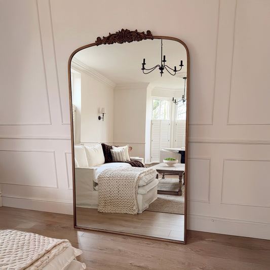 Amelia - Specchio ad Arco in Metallo Oro a Figura Intera 200cm x 120cm