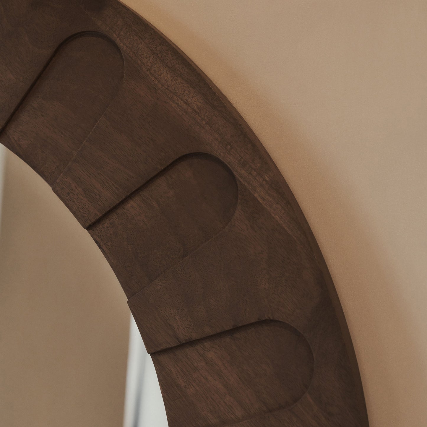 Valor - Specchio ad Arco Premium Grande Legno Caldo 190cm x 110cm