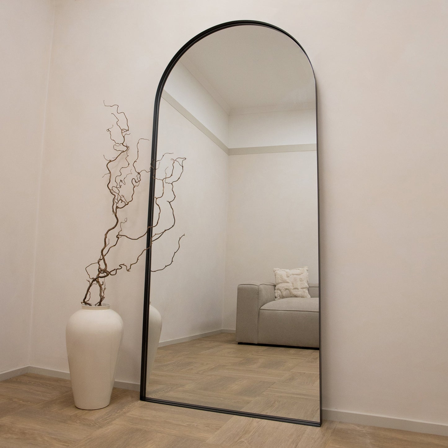 Arcus - Specchio ad Arco in Metallo Nero a Figura Intera 200 cm x 90 cm