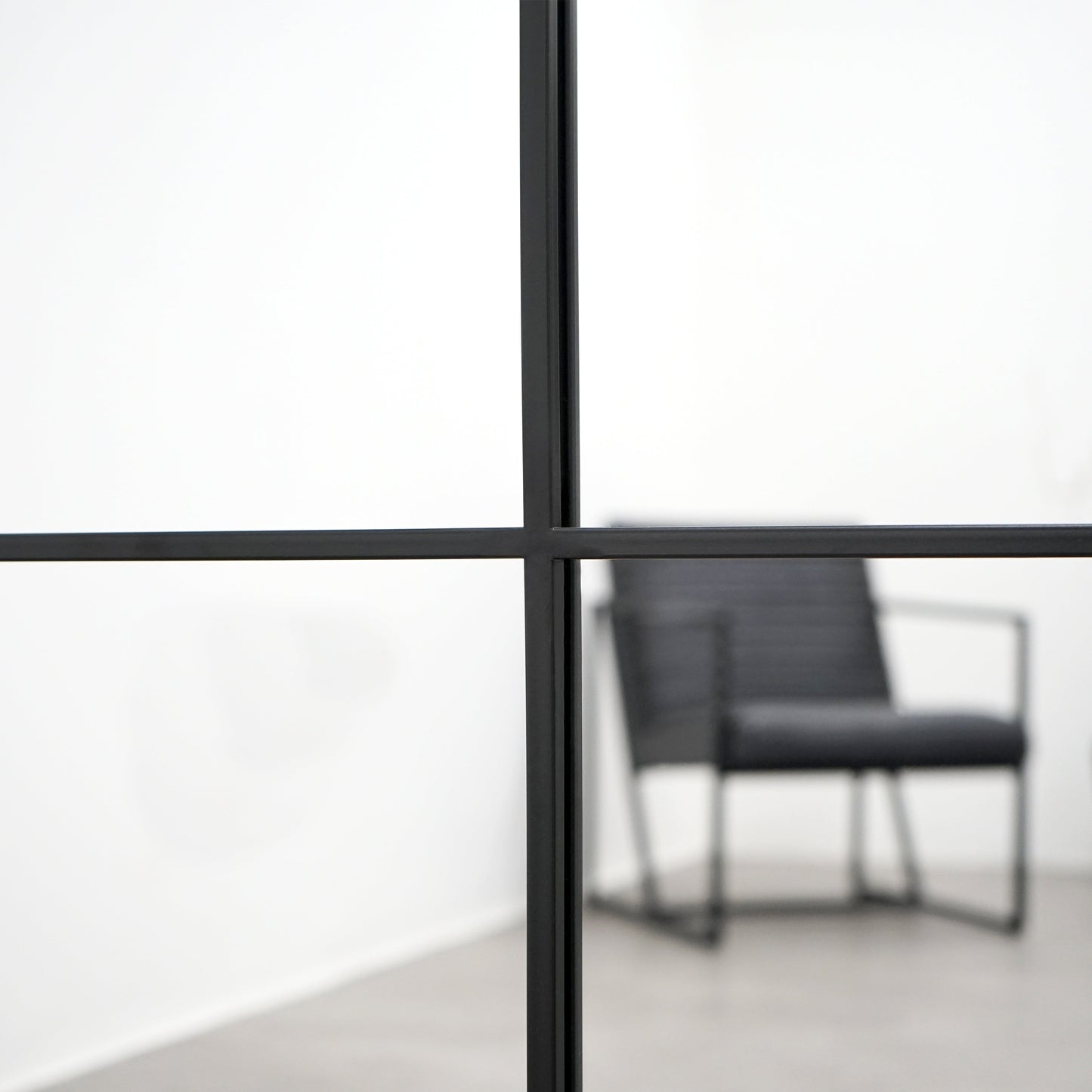 Brooklyn - Grande specchio a figura intera in metallo nero 210 cm x 120 cm