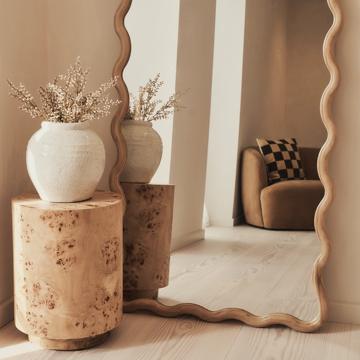 Marea - Specchio a figura intera retrò ondulato in legno chiaro 170 cm x 80 cm