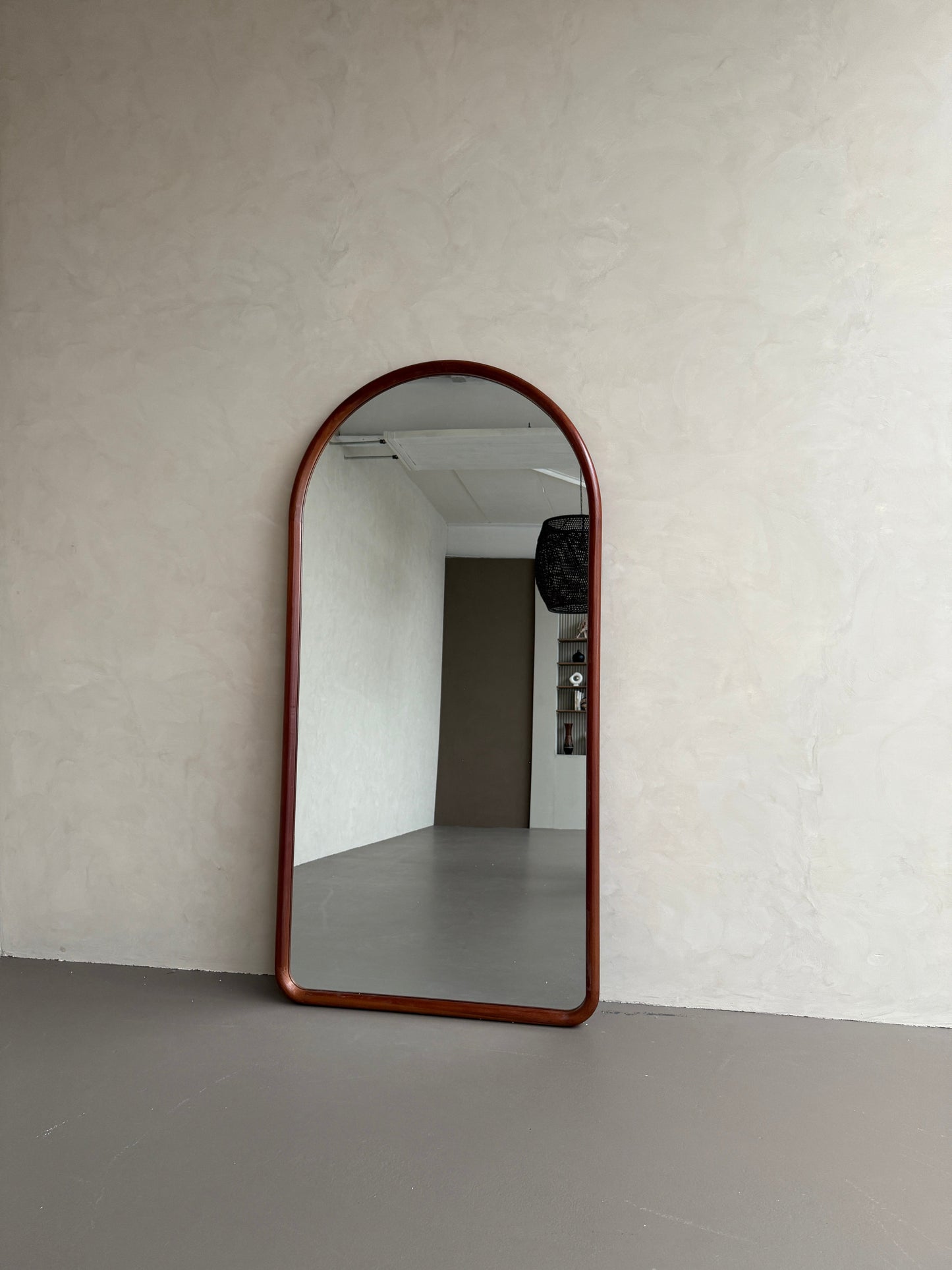 Celine Noce – Specchio ad arco in legno massiccio | 200 cm x 100 cm