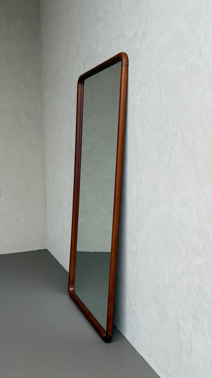 Elin Walnut – Specchio da terra rettangolare in legno massello 200 x 100 cm