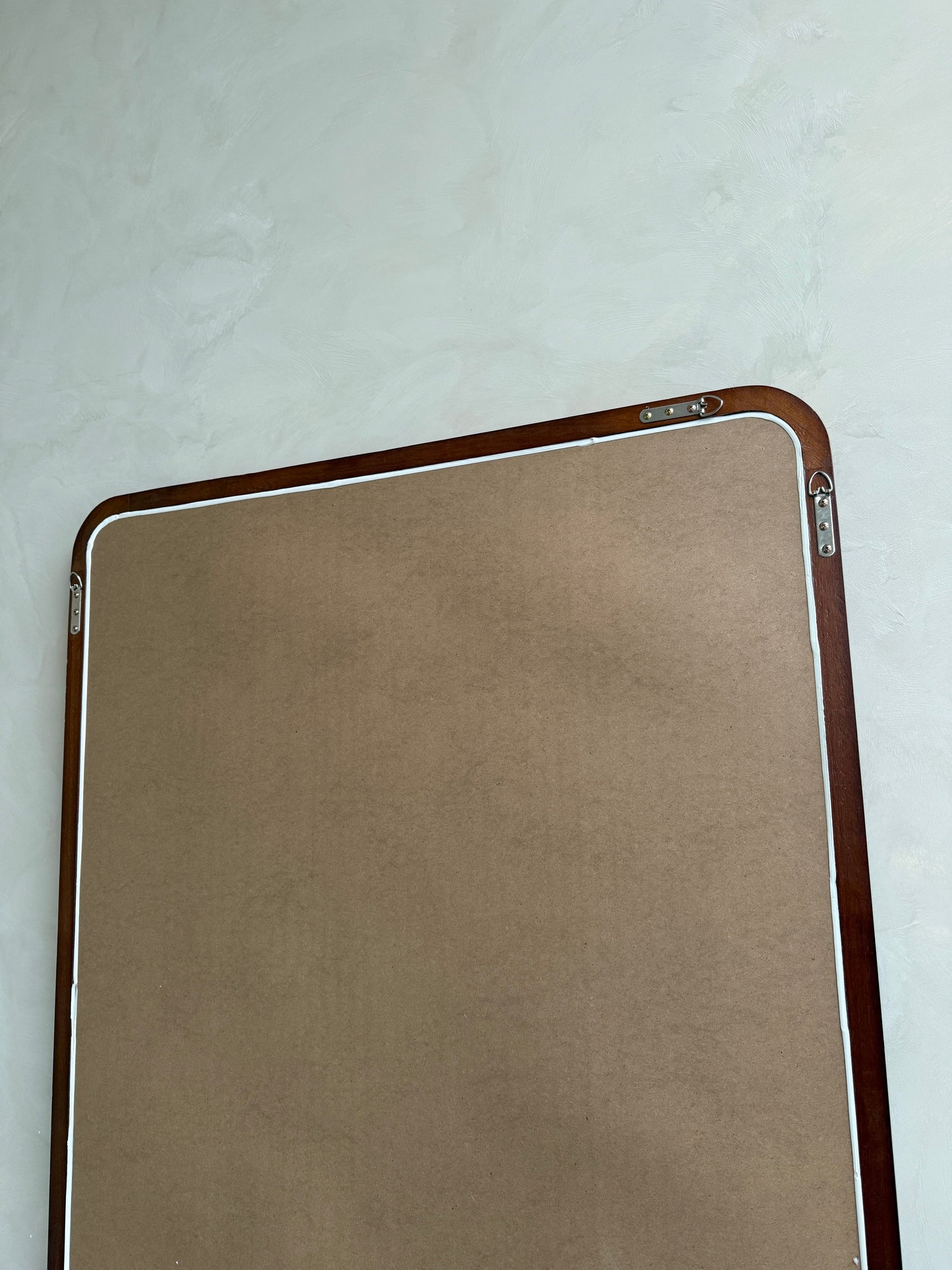 Elin Walnut – Specchio da terra rettangolare in legno massello 200 x 100 cm