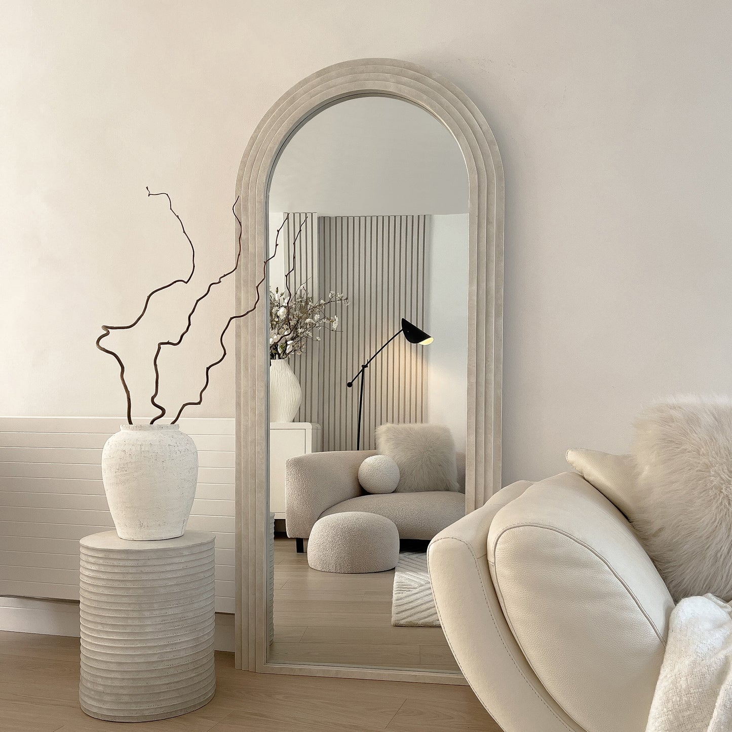 Luciana - Specchio ad Arco in Cemento a Figura Intera 180cm x 80cm