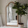 Melilla - Specchio ad arco a figura intera in legno lavato 190 cm x 99 cm
