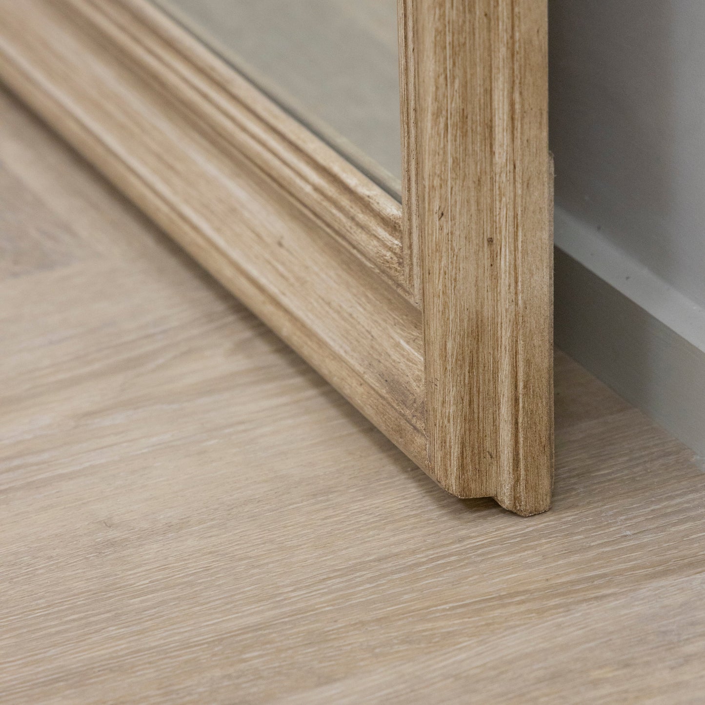 Melilla - Specchio ad arco a figura intera in legno lavato 190 cm x 99 cm
