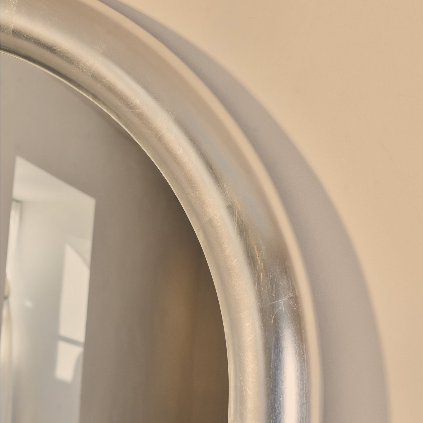 Obsidian - Specchio Grande ad Arco Cromato Spazzolato a Figura Intera 200cm x 120cm