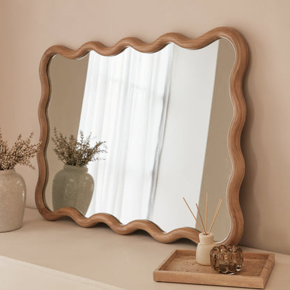 Marea - Specchio da parete retrò ondulato in legno chiaro 100 cm x 70 cm
