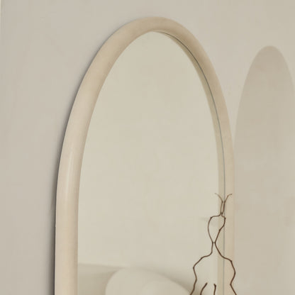 Amora - Grande specchio ad arco a figura intera in cemento 190 cm x 100 cm