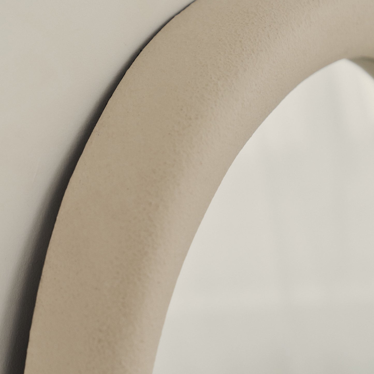 Wabi-Sabi - Specchio da Parete Irregolare in Cemento 80cm x 72cm