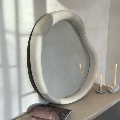 Wabi-Sabi - Specchio da Parete Irregolare in Cemento 80cm x 72cm