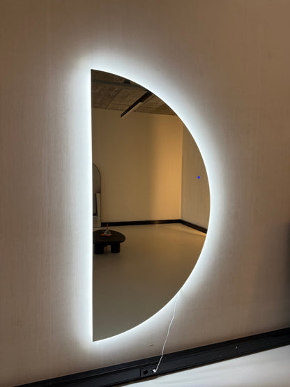 Specchio da parete di lusso Dane con illuminazione a LED | 200 cm x 100 cm