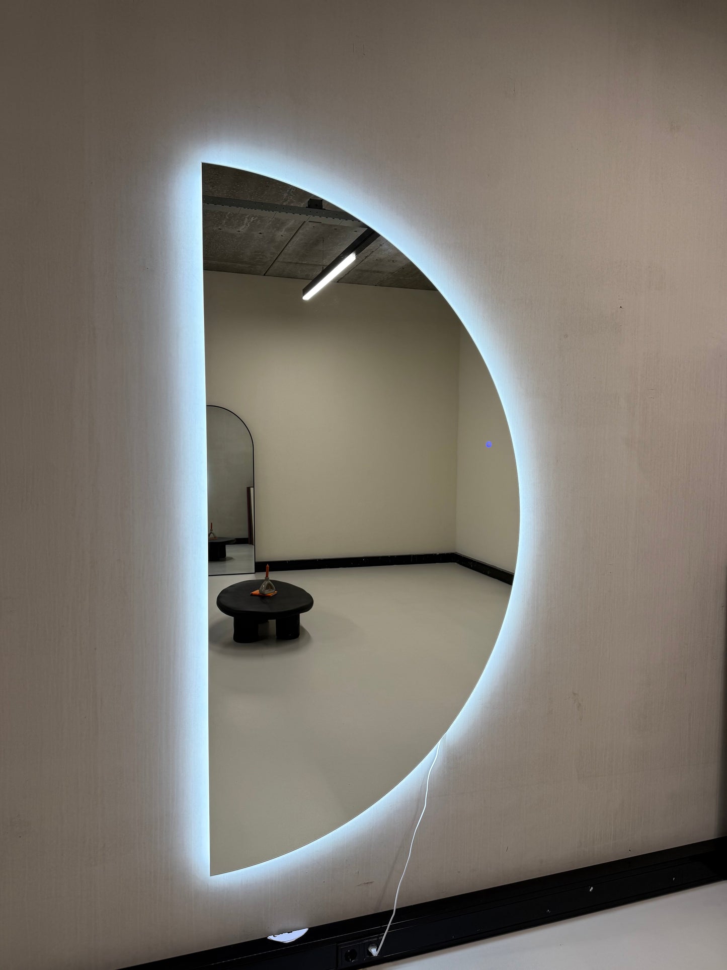 Specchio da parete di lusso Dane con illuminazione a LED | 200 cm x 100 cm