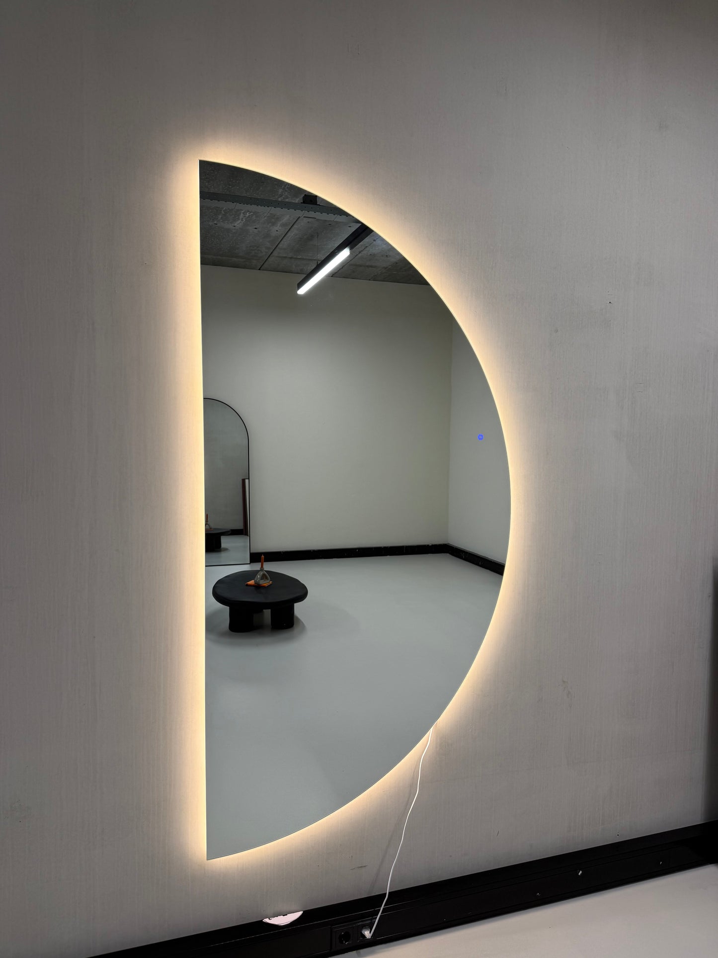 Specchio da parete di lusso Dane con illuminazione a LED | 200 cm x 100 cm